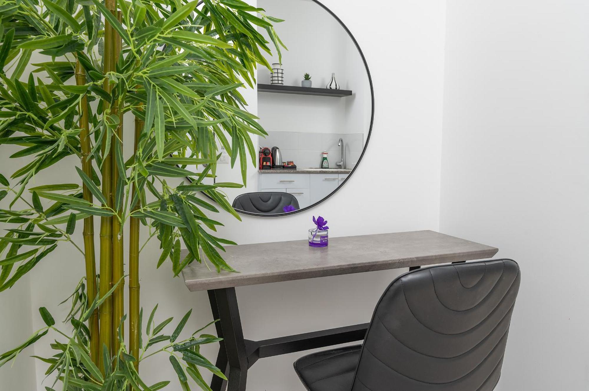 Hi-Yam Seaview Apartments & Suites - יש ממ"ד 巴特亚姆 客房 照片